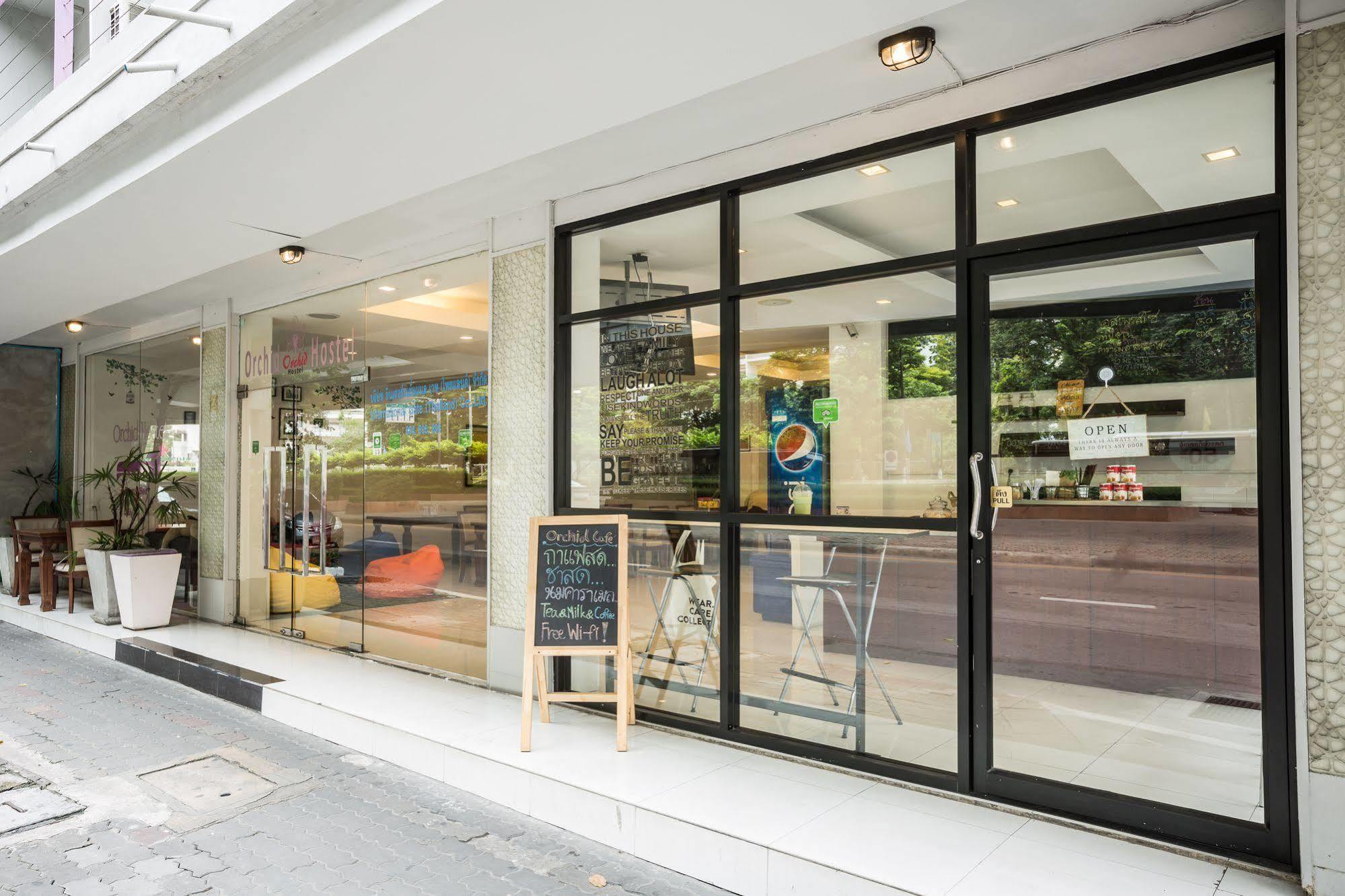 Orchid Hostel Bangkok Exterior photo